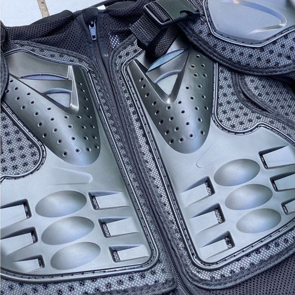 Motorcycle Rider Armor Jacket - Picture 3 of 13